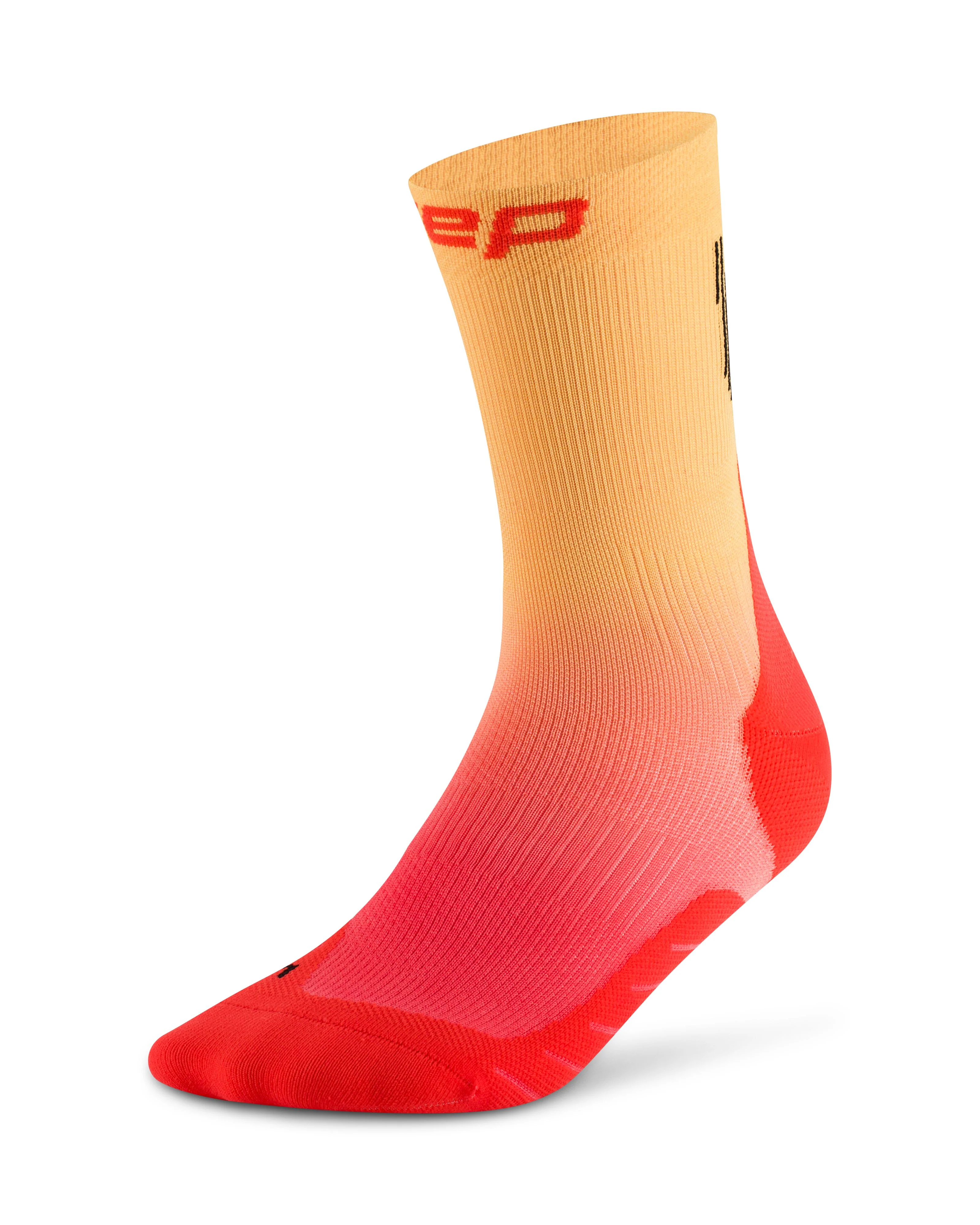 CEP Core Run Gradient Mid Cut Compression Socks 5.0, Women's - Image 6