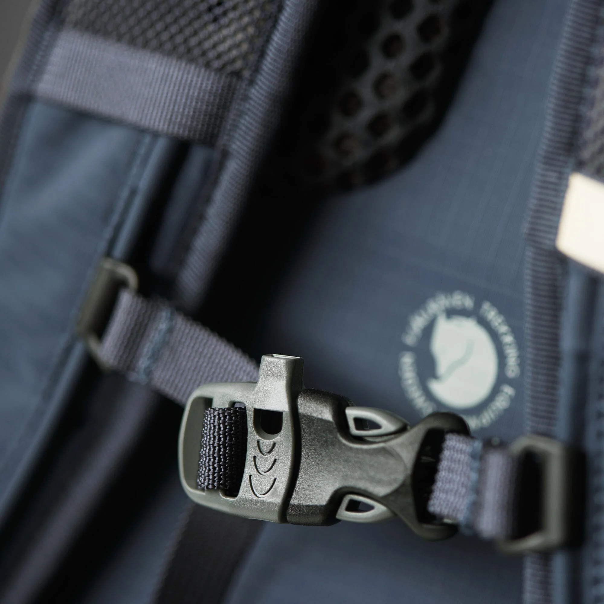 Fjallraven Abisko Hike 35 S/M Backpack - Image 9