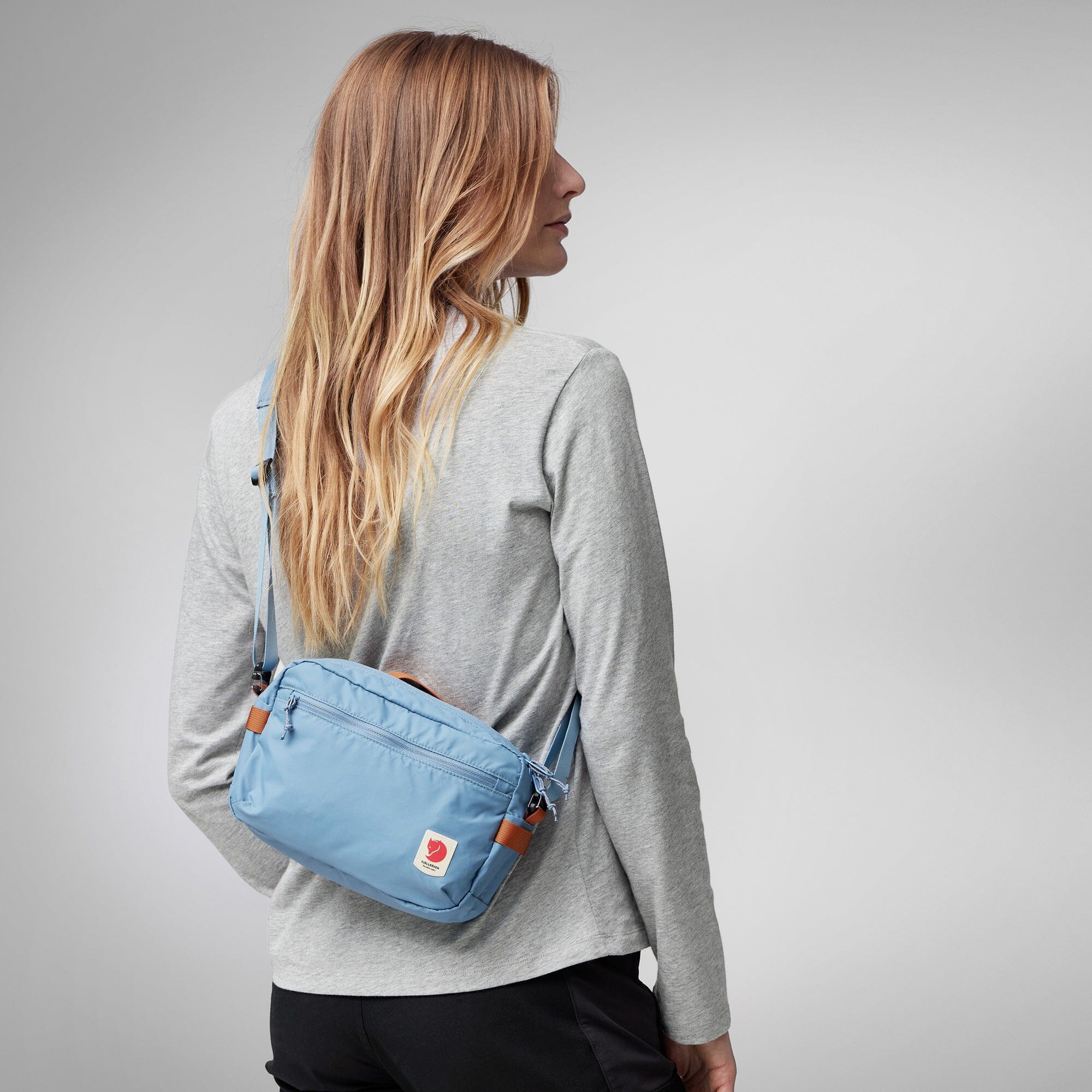 Fjallraven High Coast Crossbody Messenger Bag - Image 4