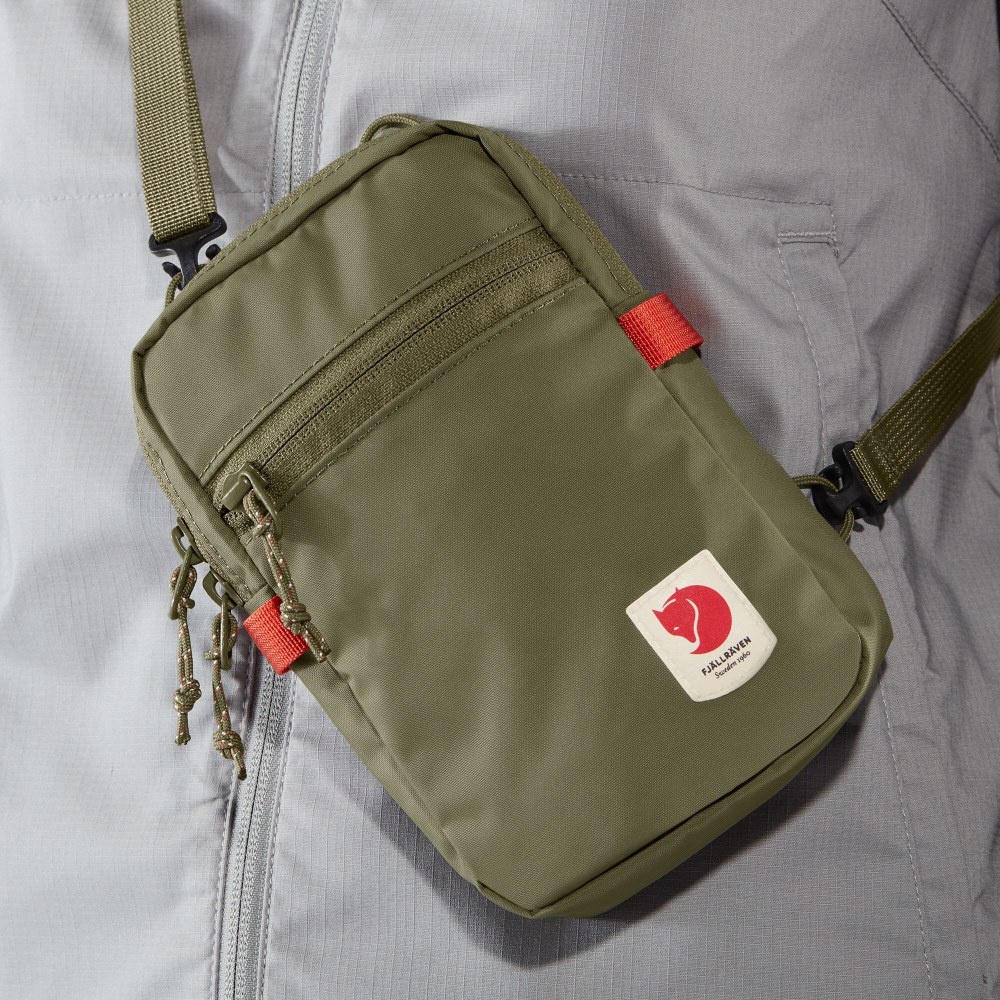 Fjallraven High Coast Pocket Messenger Bag - Image 8