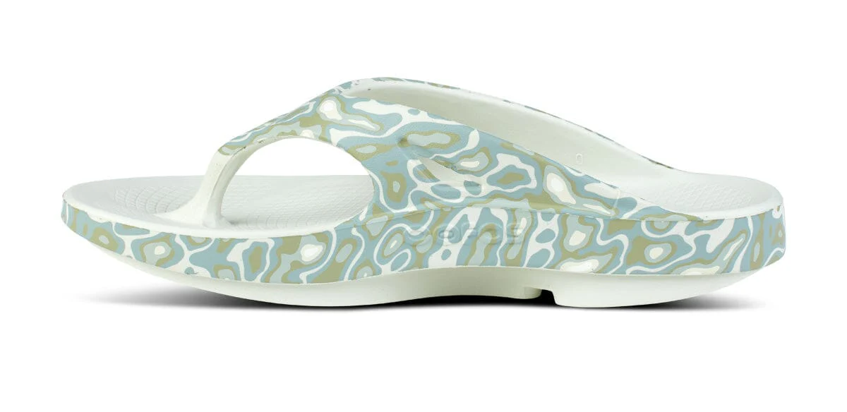 OOFOS Unisex OOriginal Sport Thong Sandal - Cosmic Gray Water Camo - Image 7
