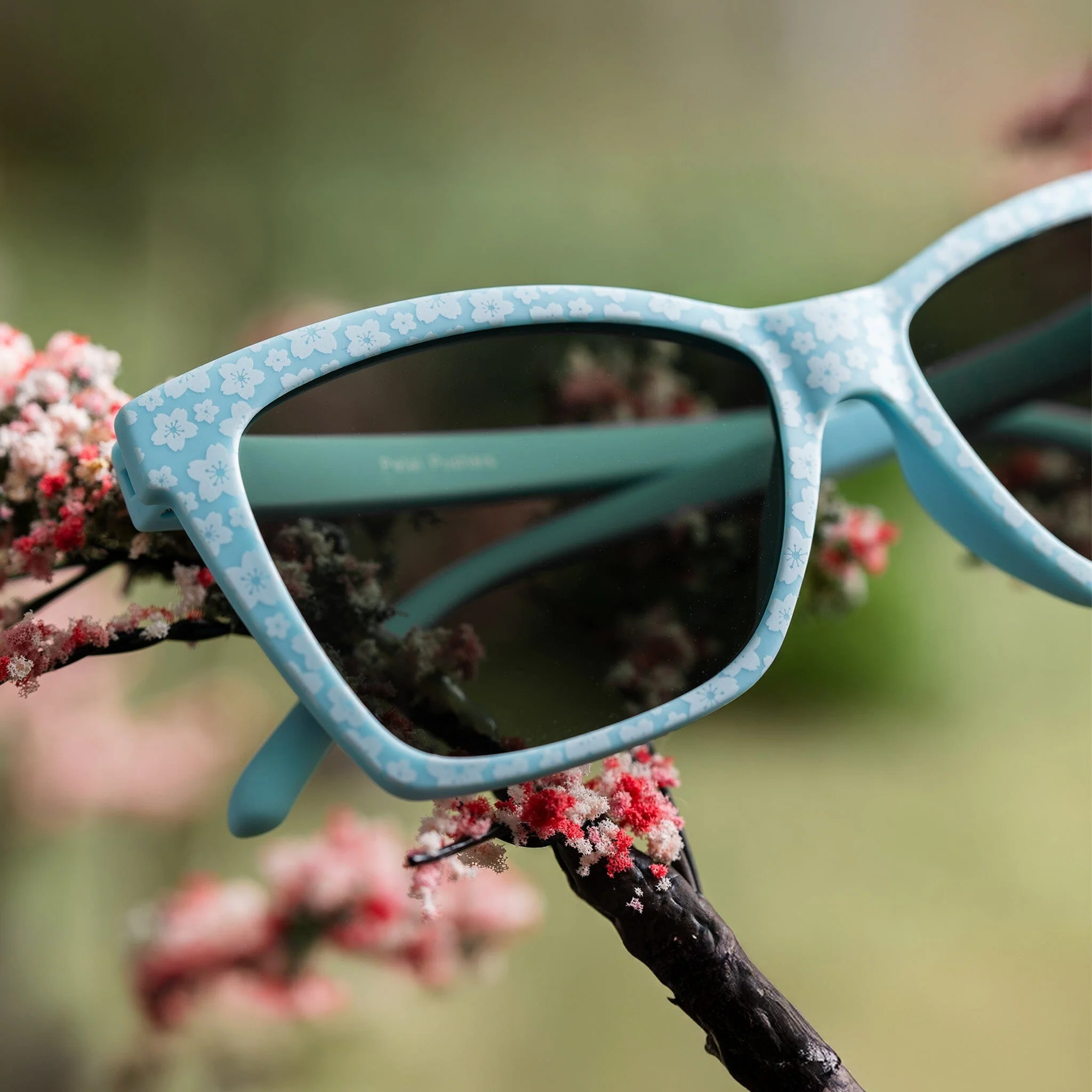 goodr POP G - Sports Sunglasses - Petal Pushers - Image 5