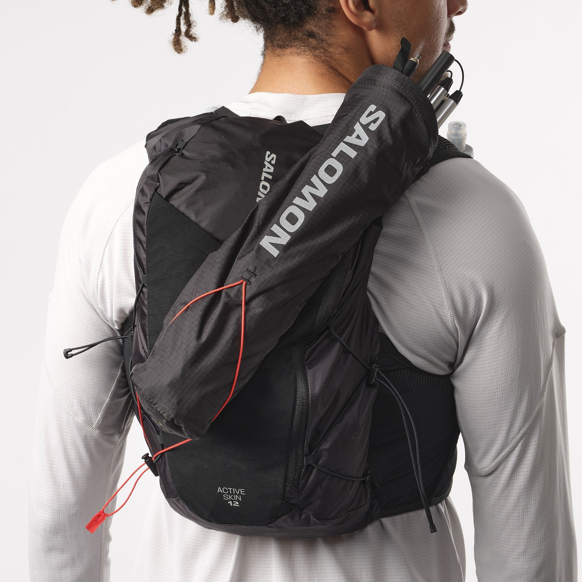 Salomon Active Skin 12 Unisex Running Vest - Image 7
