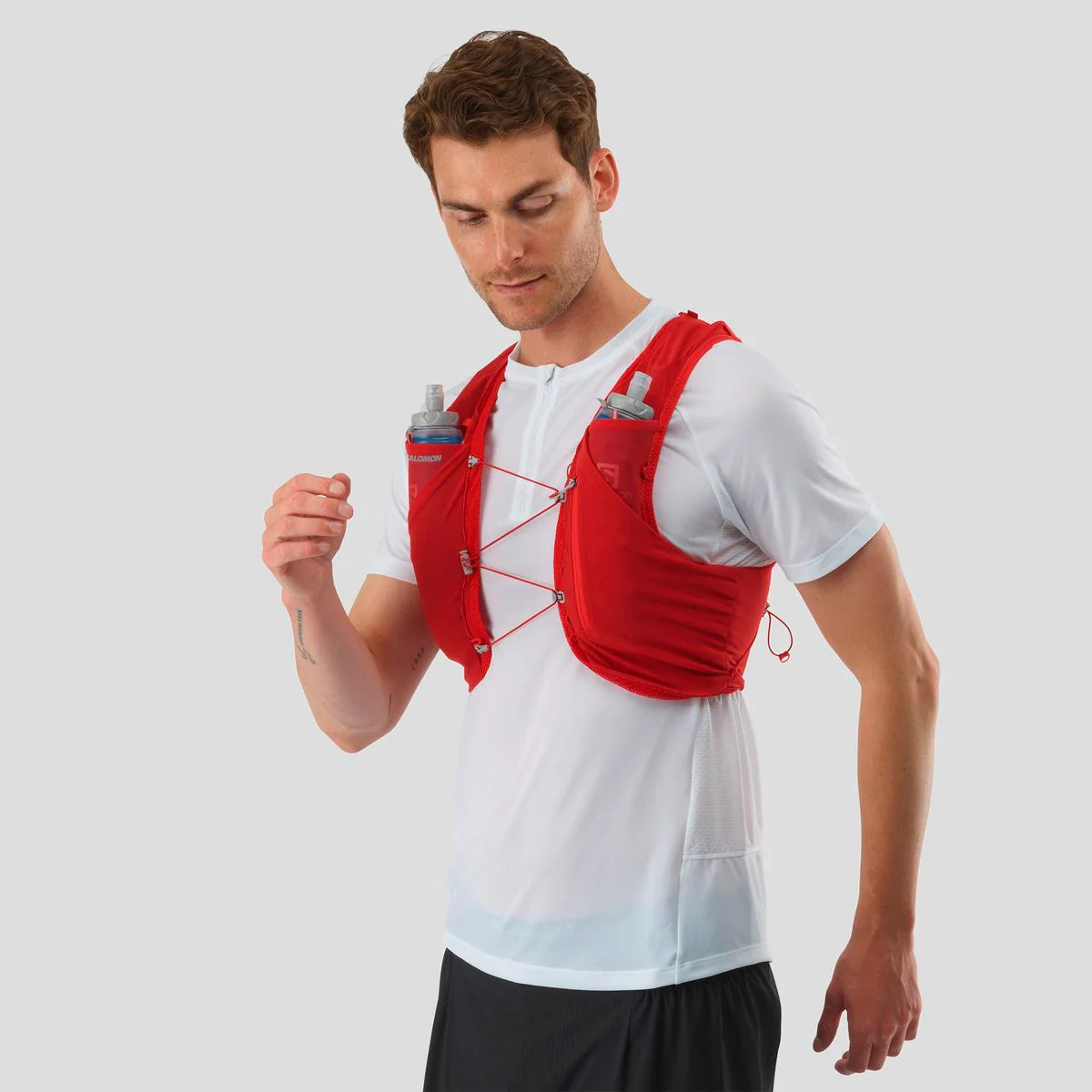 Salomon Adv Skin 5 Unisex Running Vest (Prior Years) - Image 8