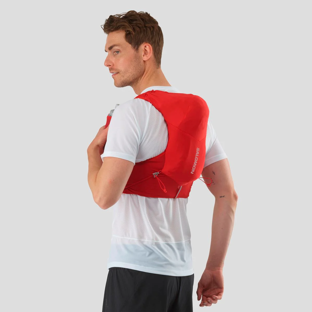 Salomon Adv Skin 5 Unisex Running Vest (Prior Years) - Image 9