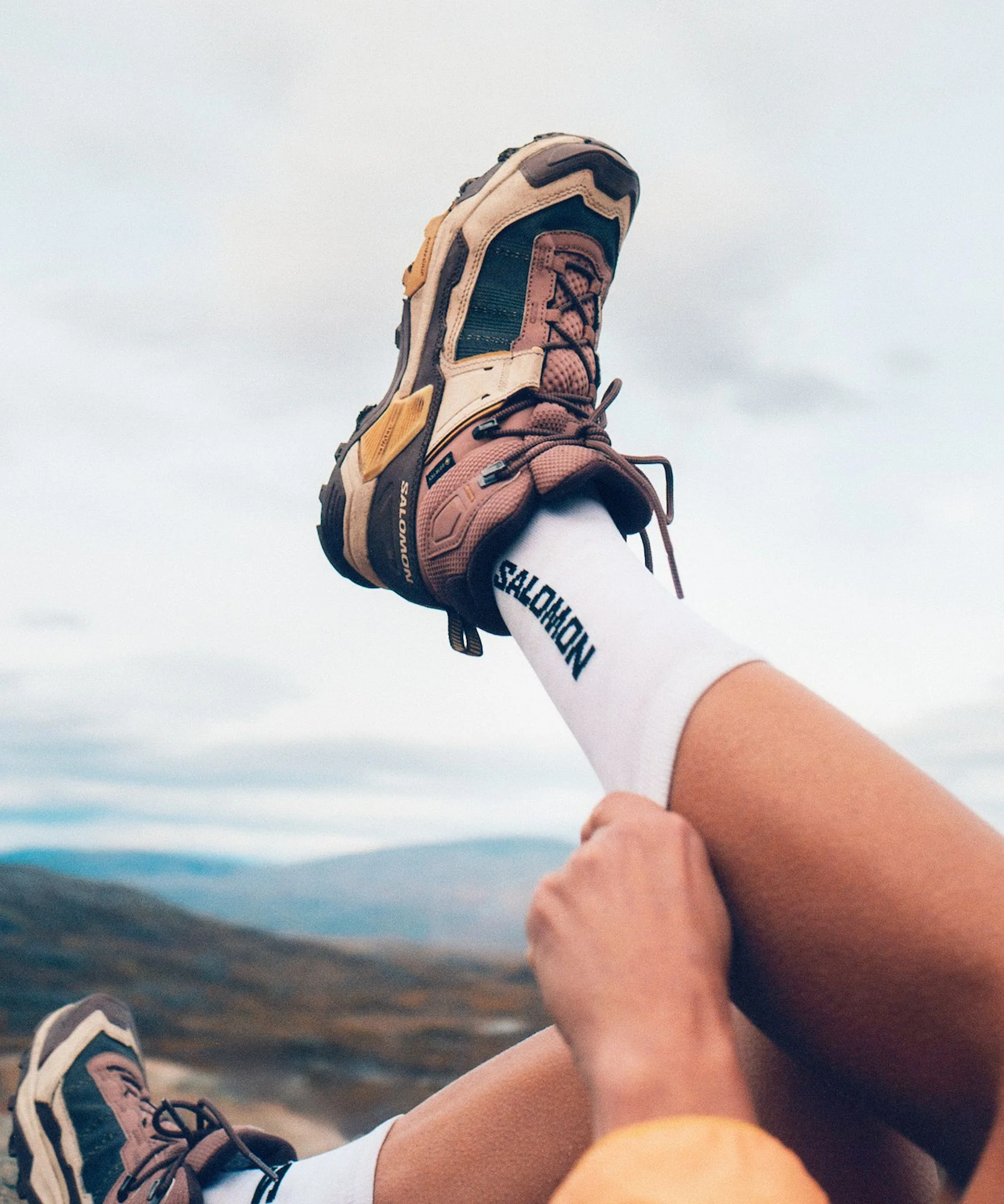 Salomon X Ultra 5 Mid GTX Women's Hiking Shoes - Image 7