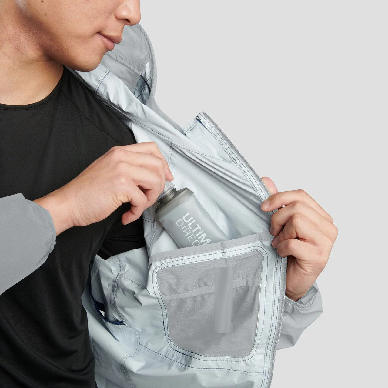 Ultimate Direction Men's Deluge Jacket - Image 8