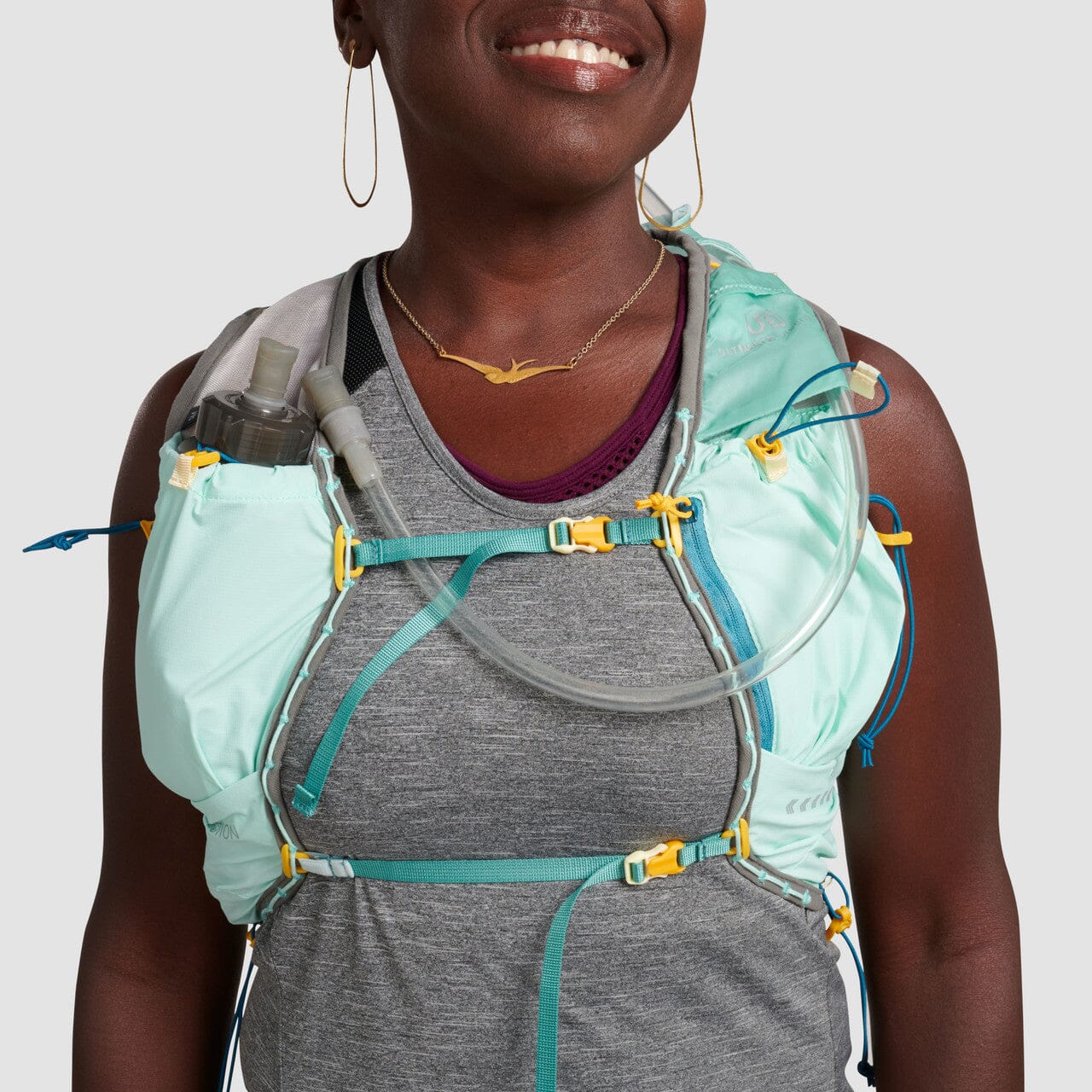 Ultimate Direction Ultra Vesta 6.0 Women's Running Vest - Image 9
