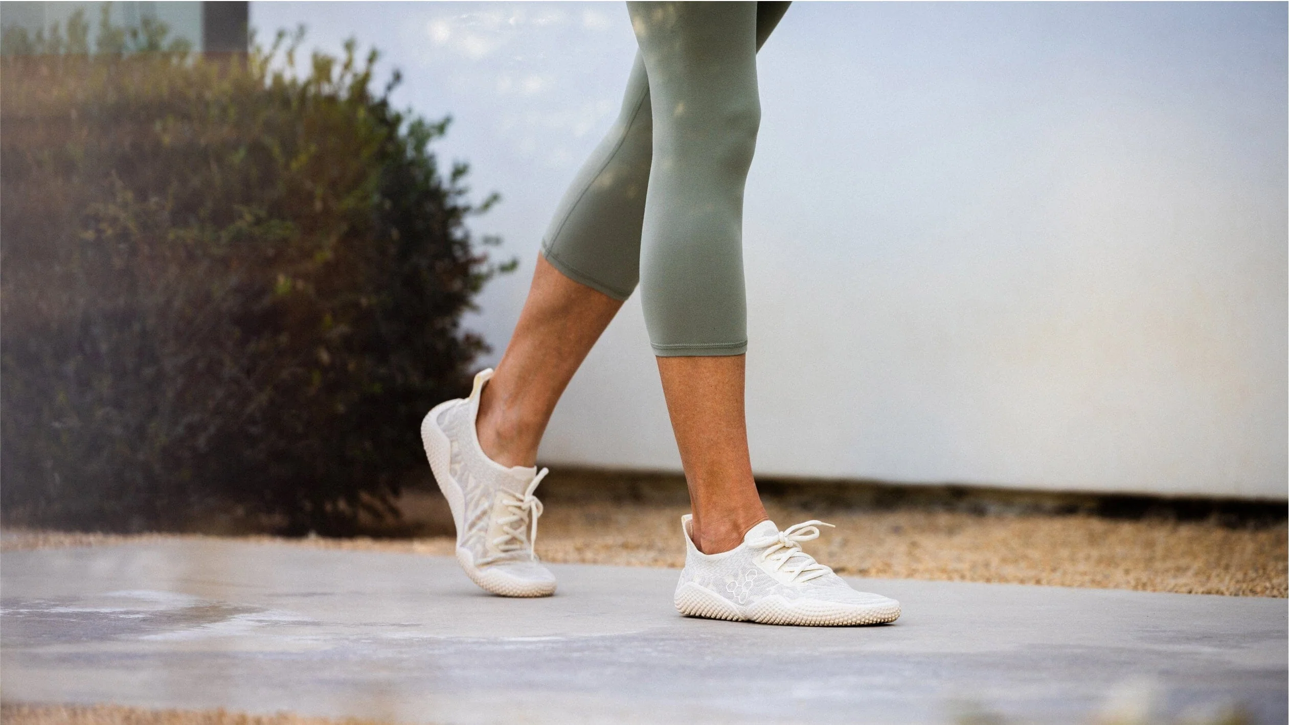 Vivobarefoot Motus Studio Sneaker Womens Barefoot Shoes - Image 8