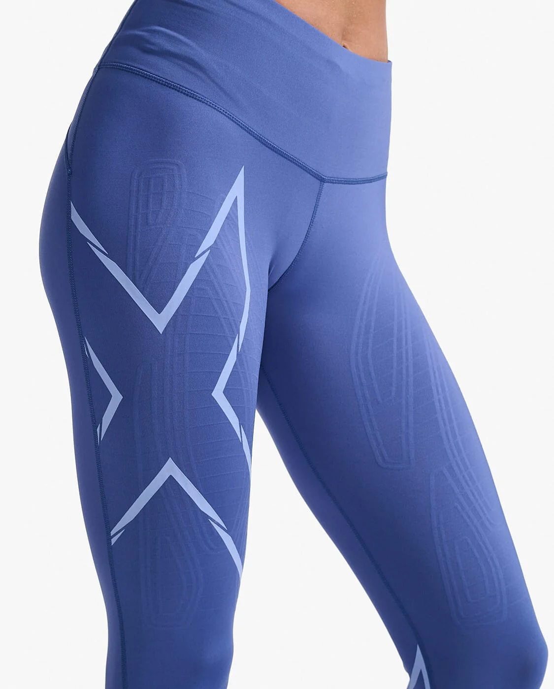 2XU Women's Light Speed Mid-Rise Compression Tights WA6523B - Image 19